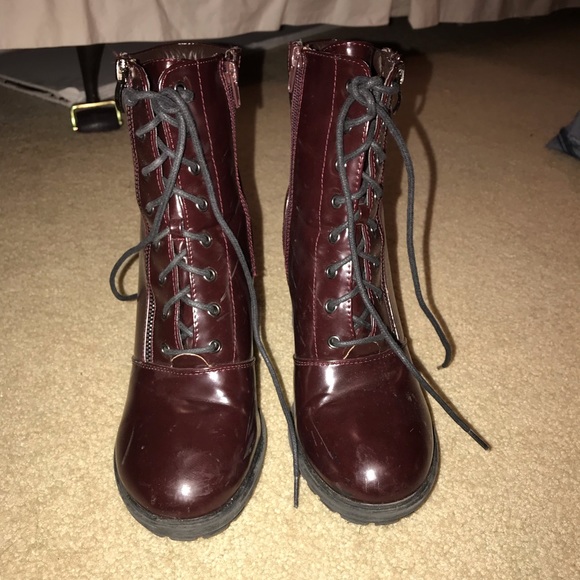 Boots - Picture 4 of 5